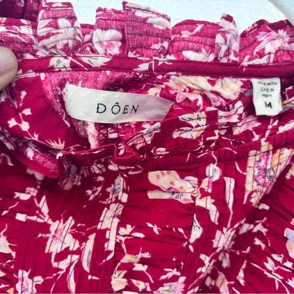 Doen Red Floral Blouse - Picture 3 of 3